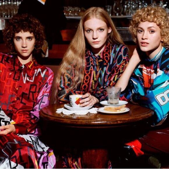 MSGM Winter 2018.19 “Milano” Printed High-Neck Silk Blouse - Picture 5 of 16